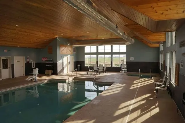 GrandStay Hotel & Suites Mount Horeb - Madison - Havuz