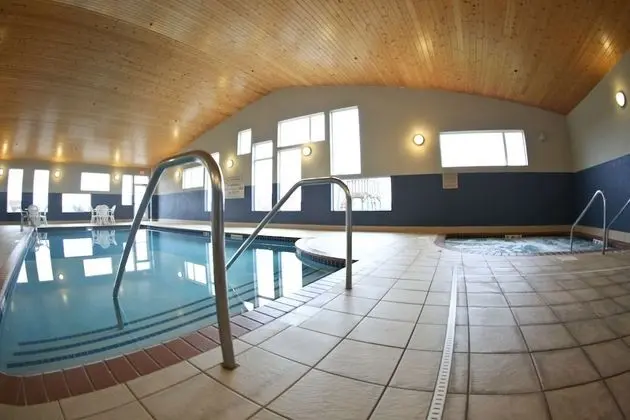 GrandStay Hotel & Suites Perham - Havuz