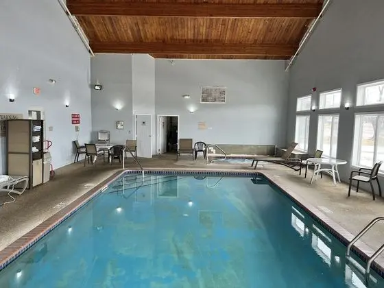 Grandstay Hotel and Suites - Havuz