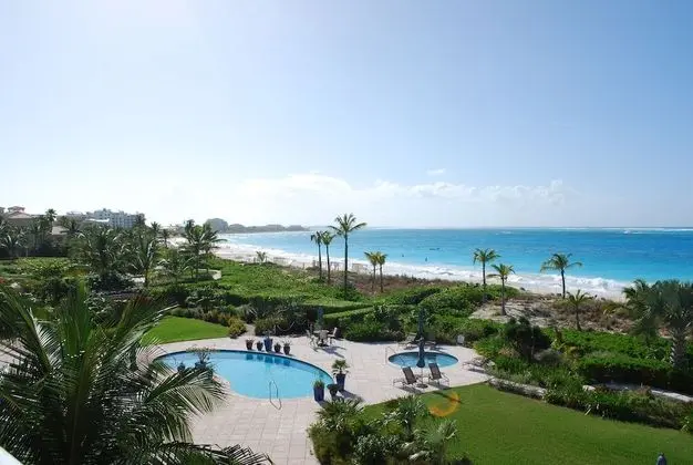 Grandview on Grace Bay - Havuz