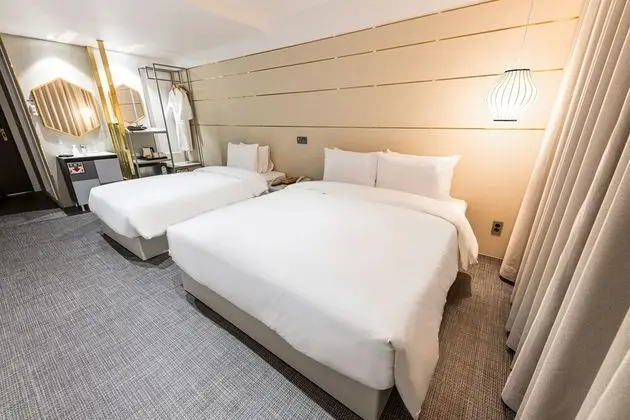 Hotel The Grang Seogwipo - Oda