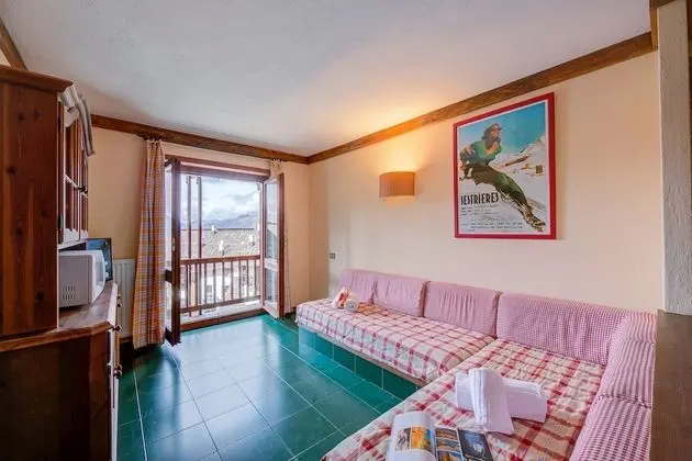 Grange Hike & Ski - 39D Sestriere - İç Mekan