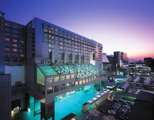 Hotel Granvia Kyoto - Dış Mekan