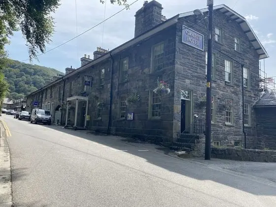 The Grapes Hotel