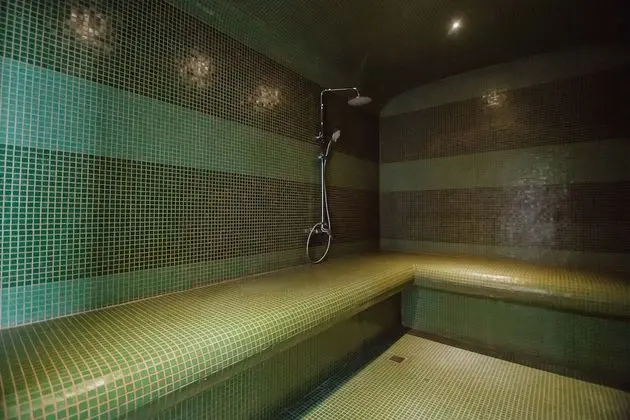 Graphic Hotel Batumi - Havuz