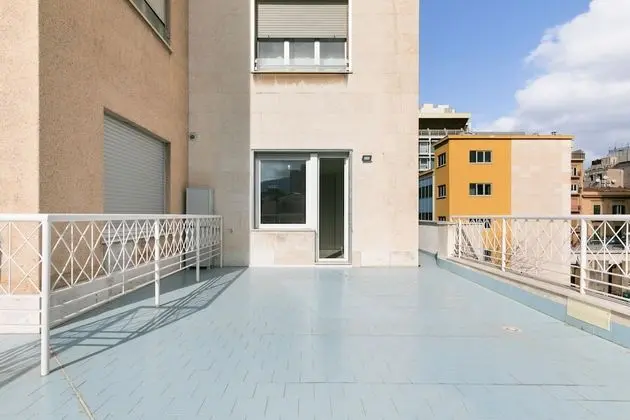 Grattacielo Ina Apartments