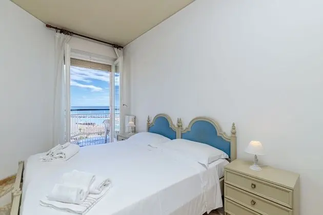 Grattacielo Vittoria 9 sea Front - Oda