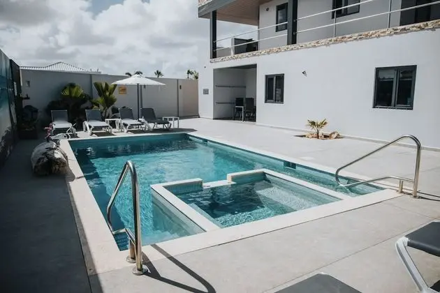Gray Door Apartments - Adults Only - Havuz