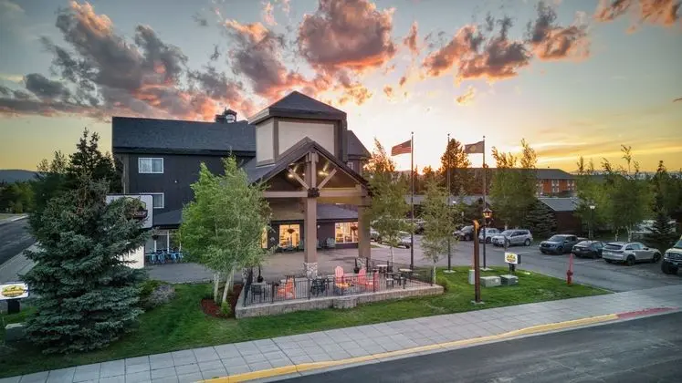 Gray Wolf Inn At West Yellowstone - Öne Çıkan Resim