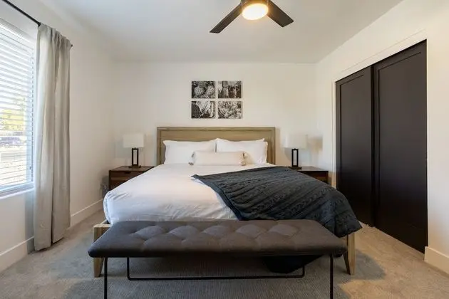 Grayhawk by Avantstay Modern Home w/ Pool, Hot Tub, Bocce, Fire Pit, Pool Table, & Putting Green - İç Mekan