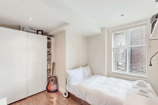 Great 2 Bed, 2 Bath Apartment Next to Hyde Park