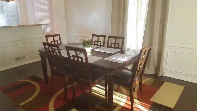 Great 2 Floor house in Beverly-wood - Oda Düzeni
