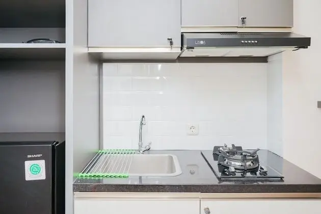Great Choice Studio Apartment M-Town Residence near Summarecon Mall - Mutfak