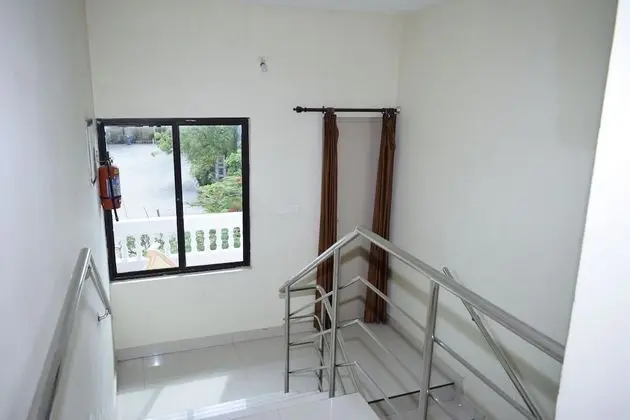 Great Guest House at Kamaraj Salai