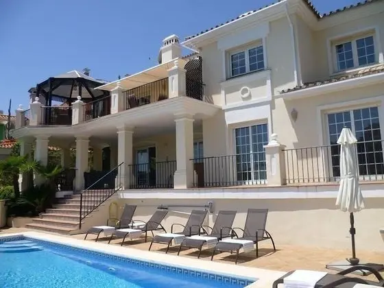 Great Villa - Heated Pool & Sauna