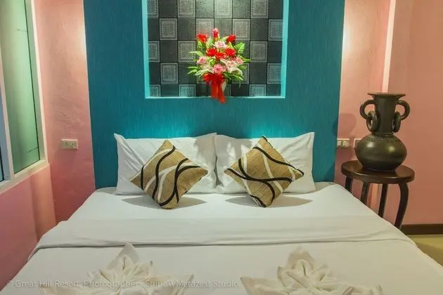 Great Hill Resort