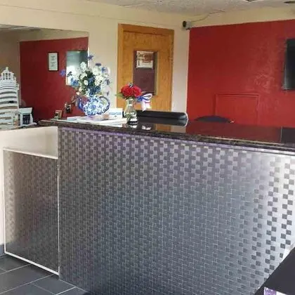 Great Lakes Inn and Suites