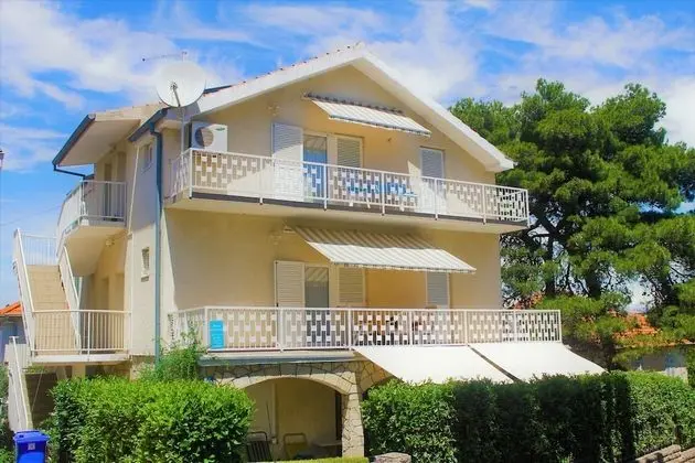 Great Location in Biograd, Large Terrace and 200m to the Beach 2 Guests