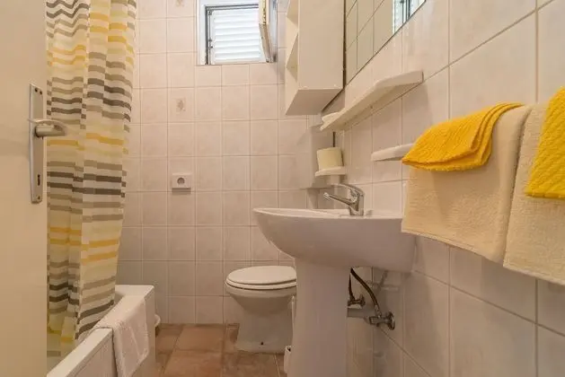 Great Location in Biograd, Large Terrace and 200m to the Beach 2 Guests - Banyo Tipleri