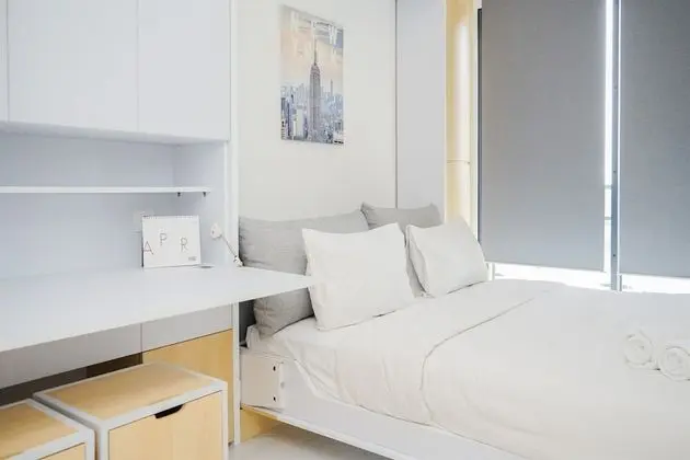Great Location Studio Sky House Apartment Near Bsd