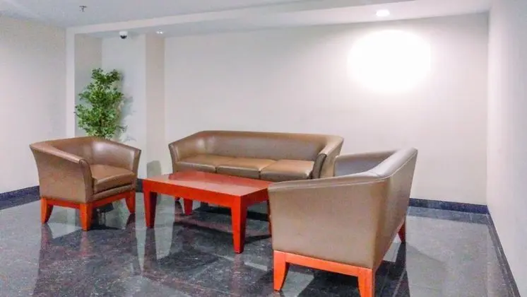 Great Location Studio At Springlake Summarecon Bekasi Apartment - Lobi