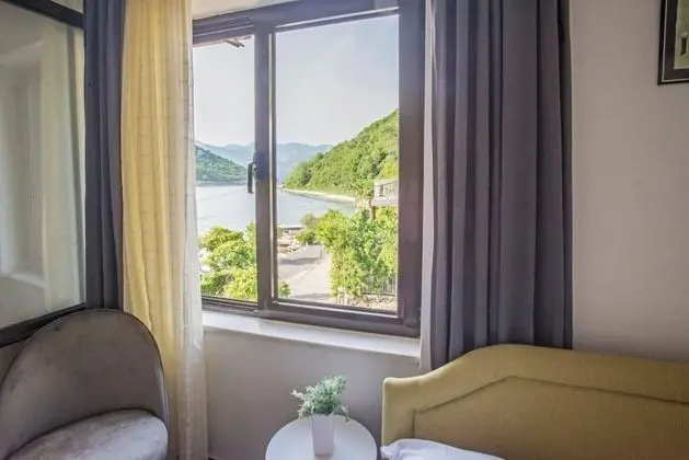 Great Studio Flat With View Near Beach in Tivat - Öne Çıkan Resim