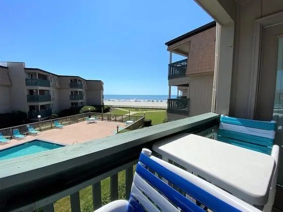 Great Views of the Beach!