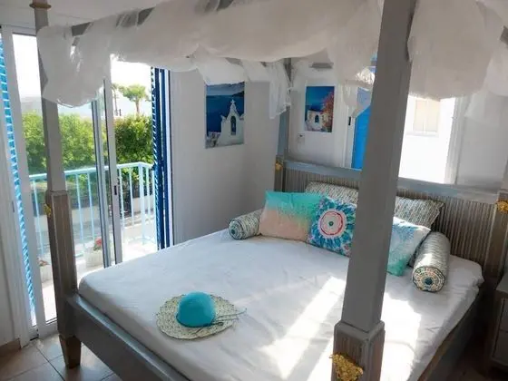 Greek Island Style 2 Bedroom Villa With Pool - Oda