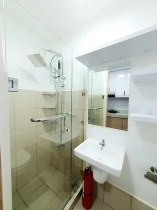 Green 2 Res Scandi-Industrial Free Wi-Fi - Banyo Tipleri