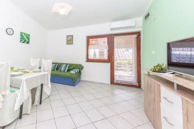 Green Apartment Maslenica Sea View - Öne Çıkan Resim