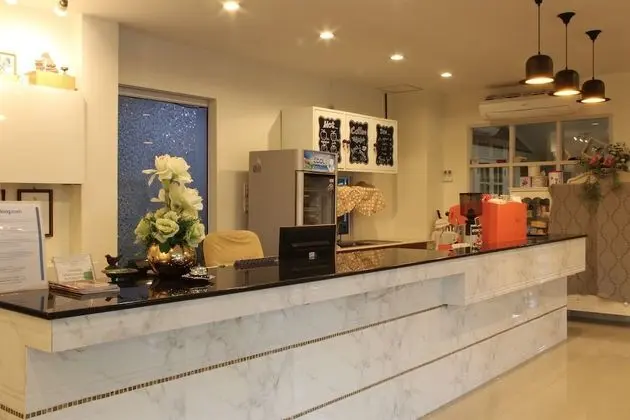 Green Apple Villa - Lobi