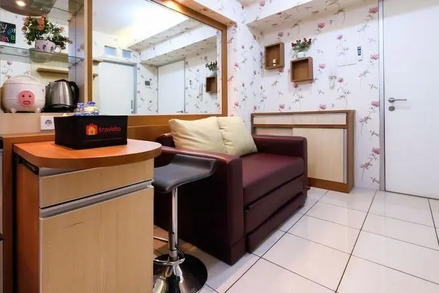 Green Bay Pluit Apartment With Direct Access To Shopping Center