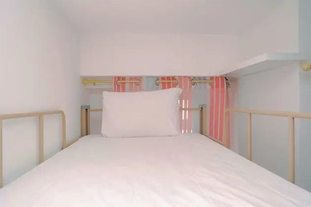 Green Bay Pluit Studio Apartment with 2 Single Beds - Öne Çıkan Resim