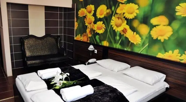 Green Hotel Budapest