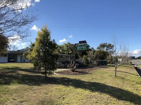 Green Door Motel