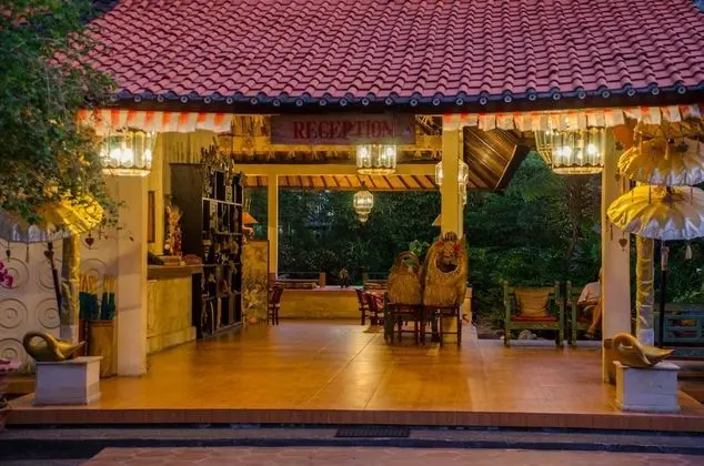 Green Field Hotel and Restaurant - CHSE Certified - Dış Mekan