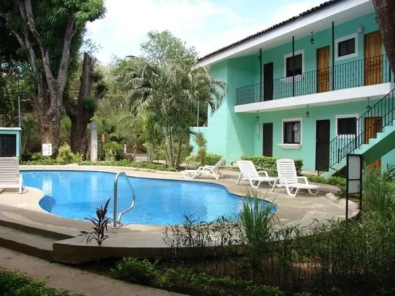 Green Forest of Coco Beach Studios - Dış Mekan
