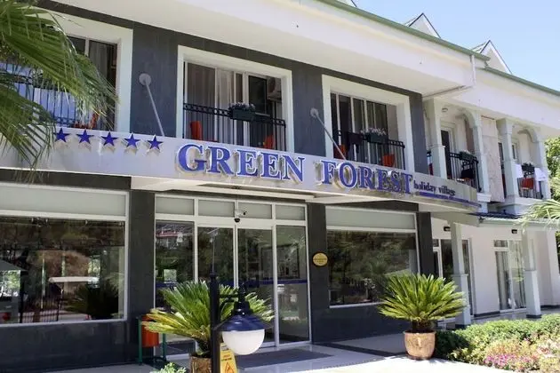 Green Forest Holiday Village - 5