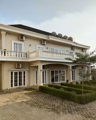 Green Forest Hotel