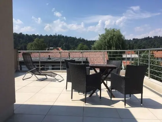 Green Fortuna Suites