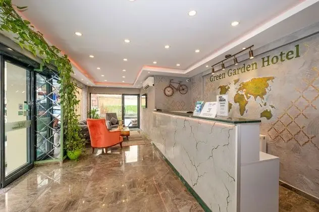Green Garden Hotel - Lobi