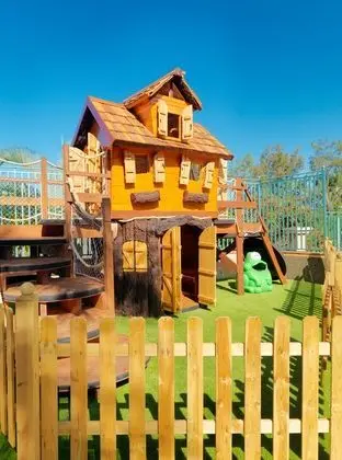 Green Garden Resort & Suites