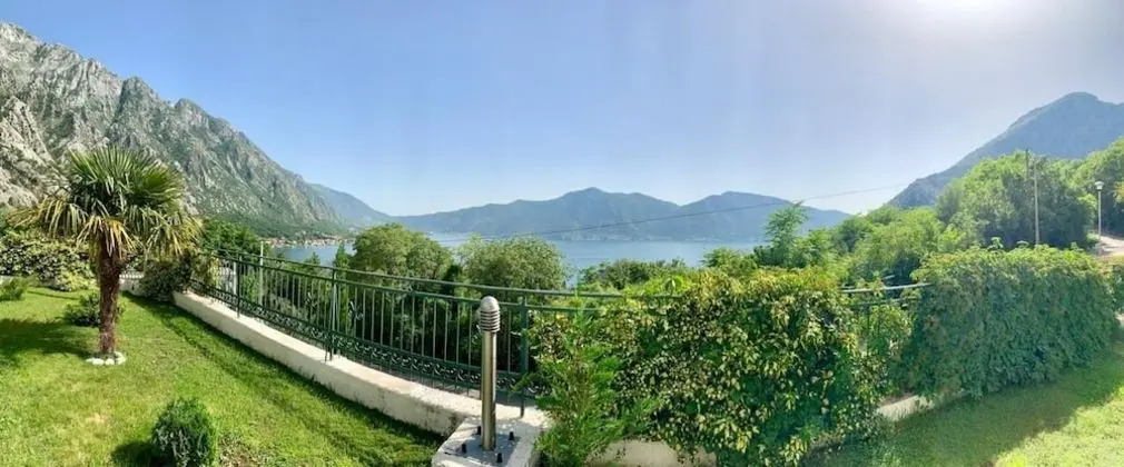 Green Village Kotor - Dış Mekan