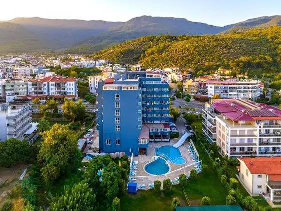 Green Gold Hotel