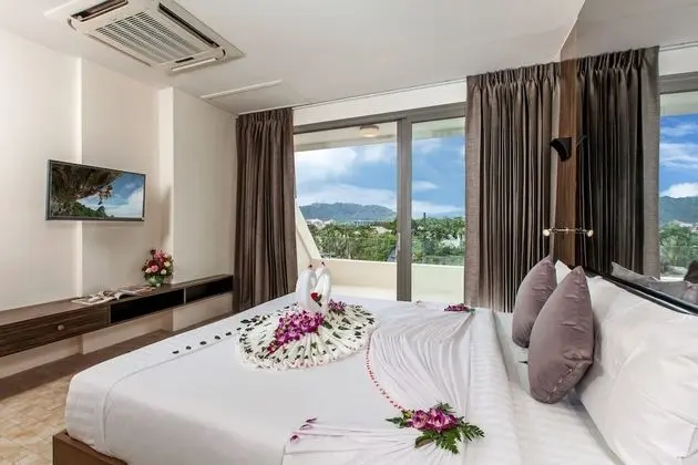 The Green Golf Residence Condominium - Oda