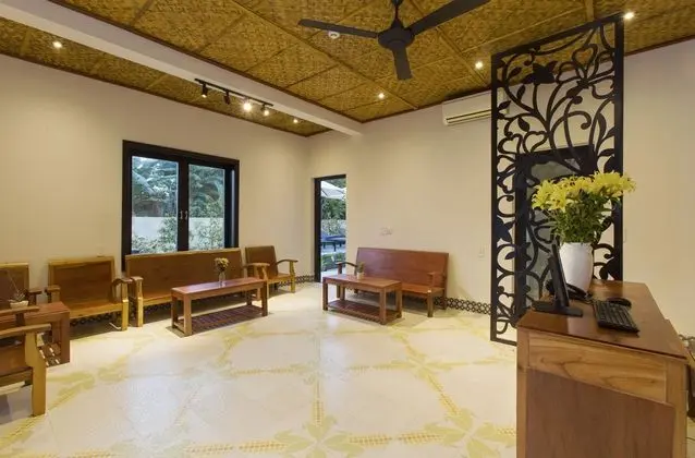 Green Grass Land Villa - Lobi