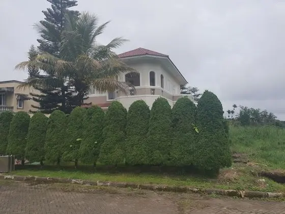 Green Hill Villa Sibolangit - Dış Mekan
