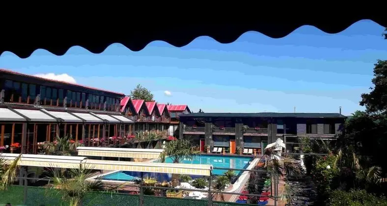 Green House Garden Park