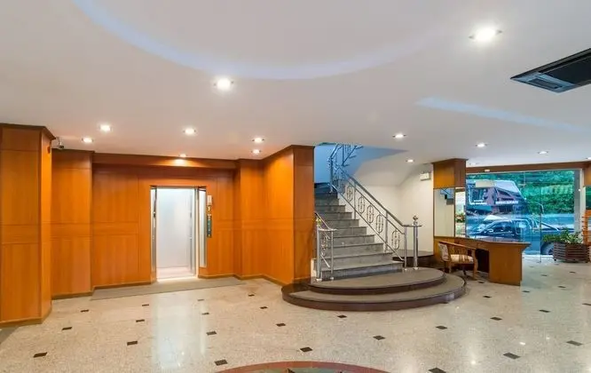 Green House Hotel - Lobi