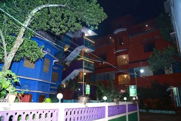 Green Leaf Guest House